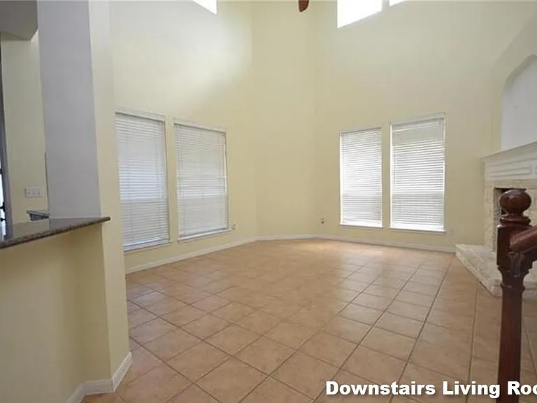 11021 Ariock Ln — Photo 7