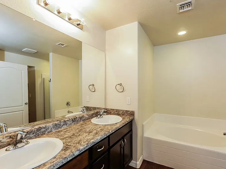 8207 W Pueblo Ave — Photo 11