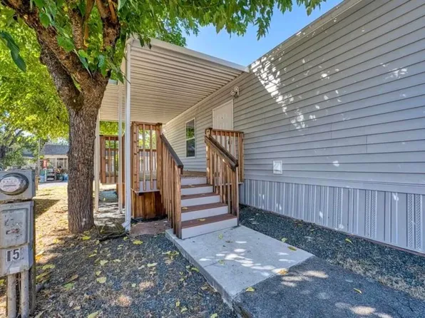 3555 Lakeshore Blvd #14, Lakeport, CA 95453