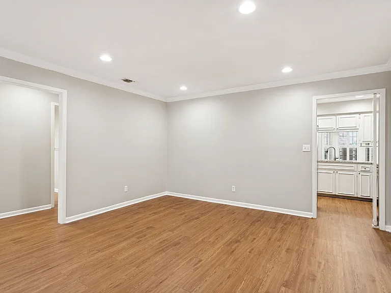 201 Ellwood St #109 — Photo 6