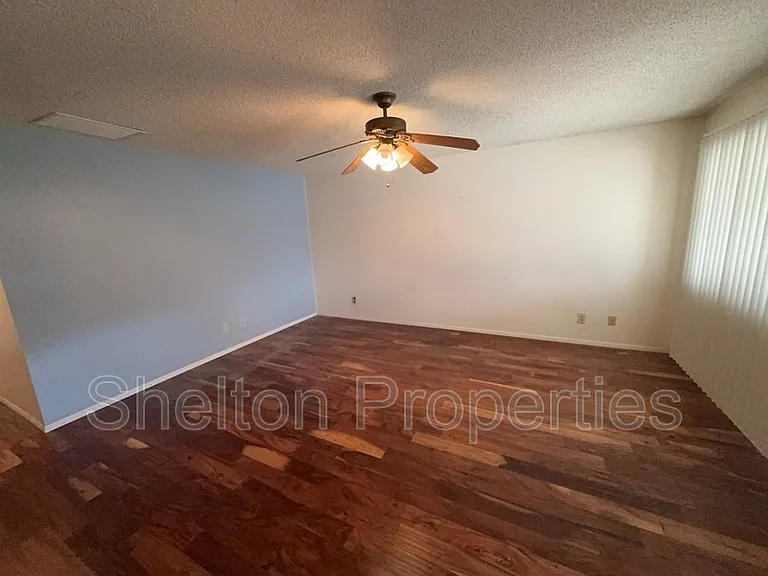 10103 N 97th Ave #B — Photo 5