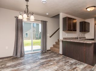 7445 S Beal Ave, Sioux Falls, SD 57108