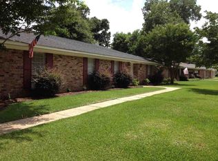 208 Jefferson Davis Blvd, Natchez, MS 39120