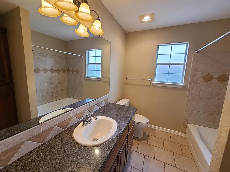 4631 Bowie Dr — Photo 7