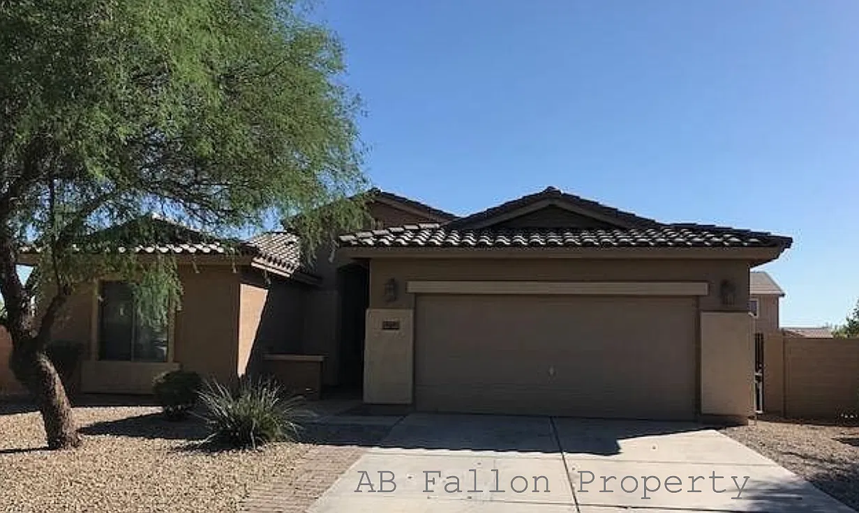 4 bed, 2355 sqft, $2,450 — Photo 1