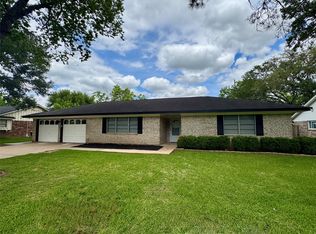 2013 Crestwood Dr, Richmond, TX 77469