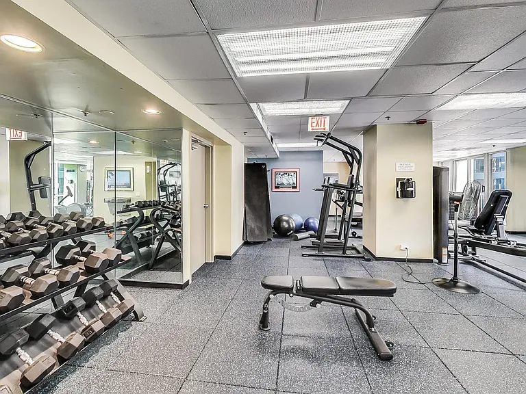 200 N Dearborn St #3407 — Photo 34