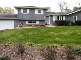 6023 Leonard Ave, Downers Grove, IL 60516