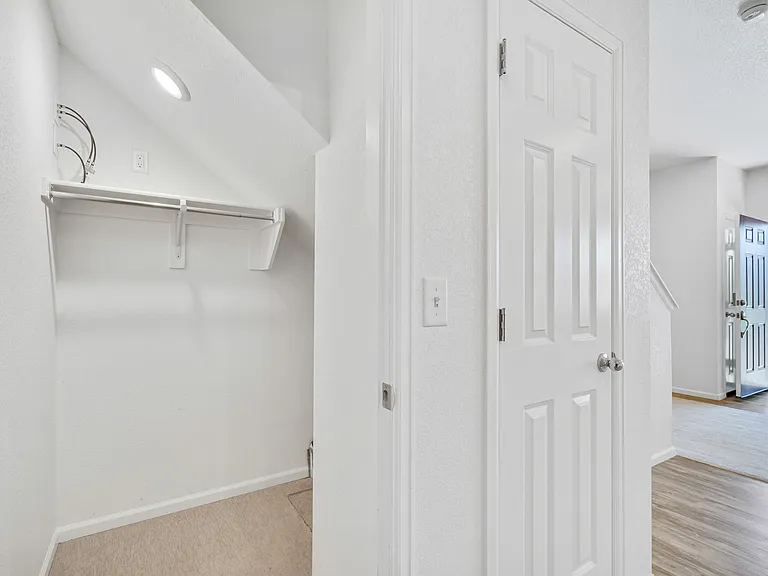 21072 E 60th Ave — Photo 14