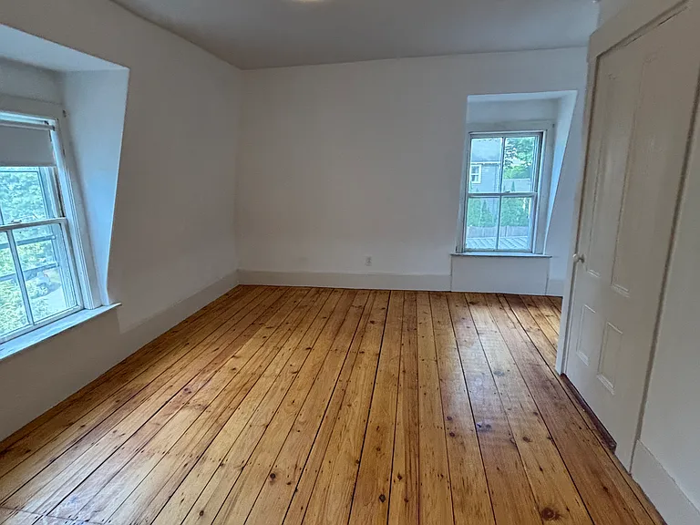 219 Washington St #12 — Photo 11