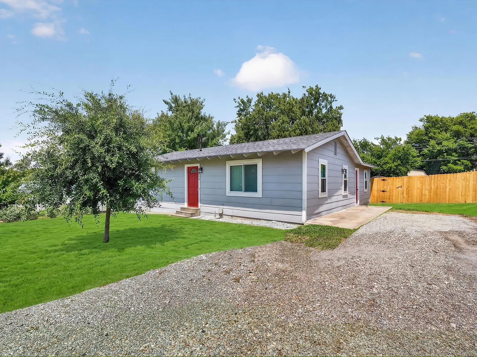 3 bed, 1048 sqft, $1,495 — Photo 3