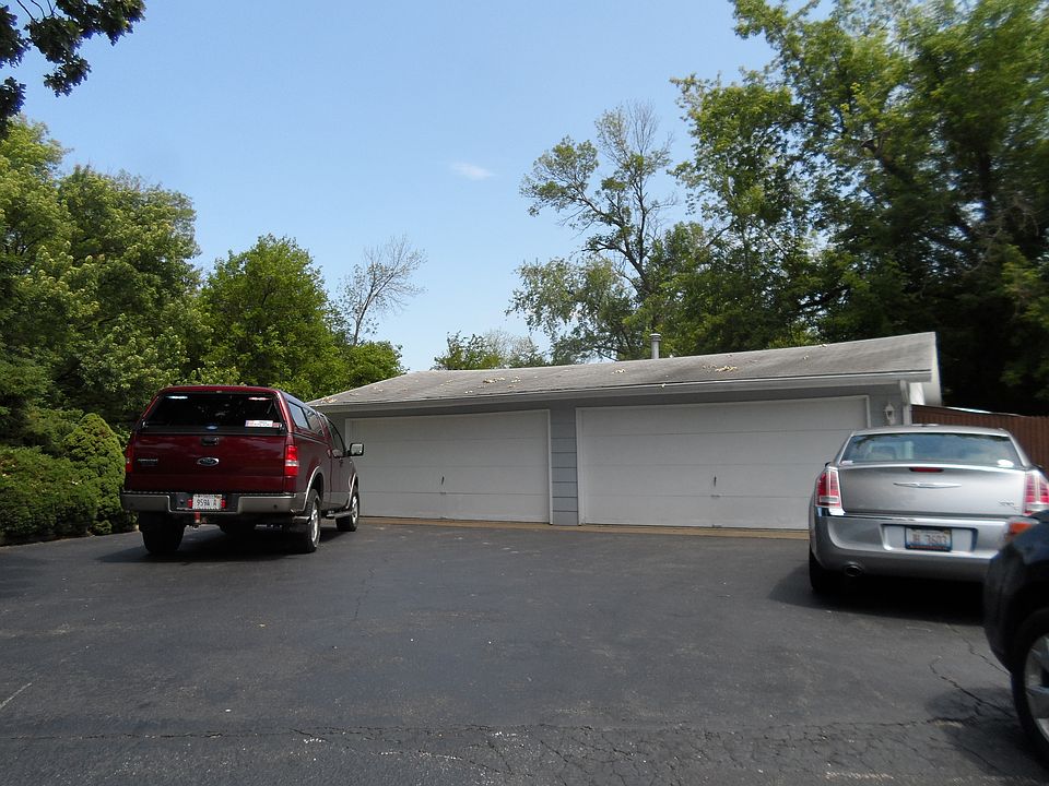 2nd image of 3602 Fairview Ave