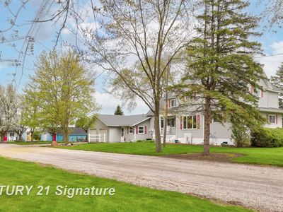 919 E Salzburg Rd, Bay City, MI, 48706