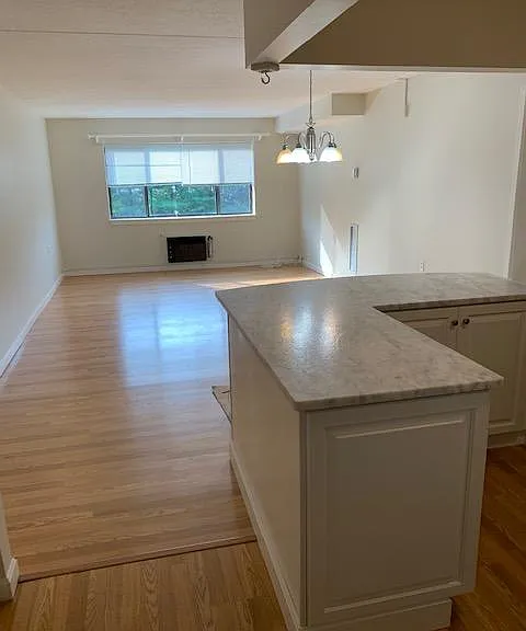 4975 Washington St #412 — Photo 3