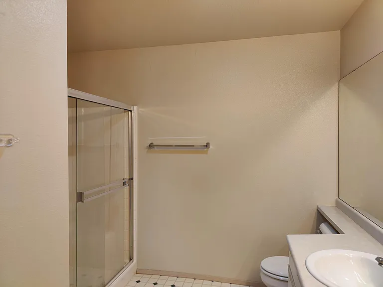 11130 SE 208th St #F202 — Photo 18