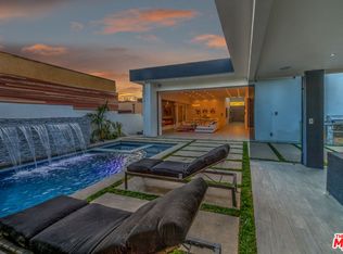 658 N Edinburgh Ave, Los Angeles, CA 90048