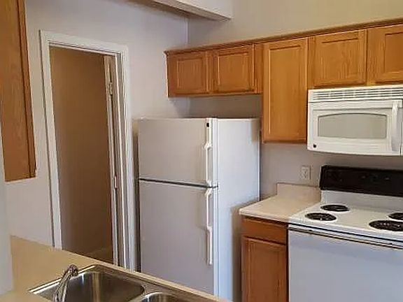 5th image of 2121 Kasold Dr APT D