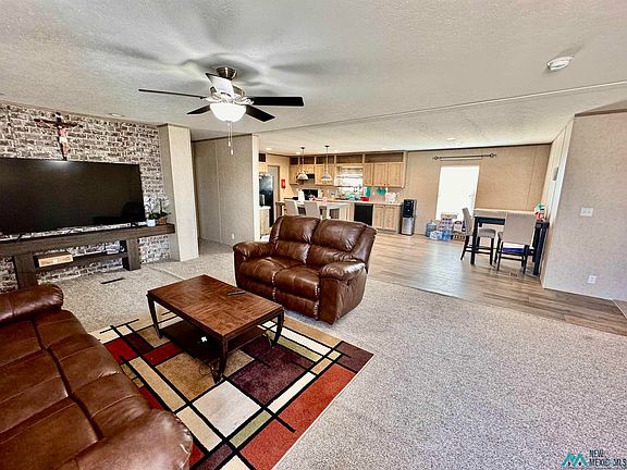 4th image of 4208 Redbud St