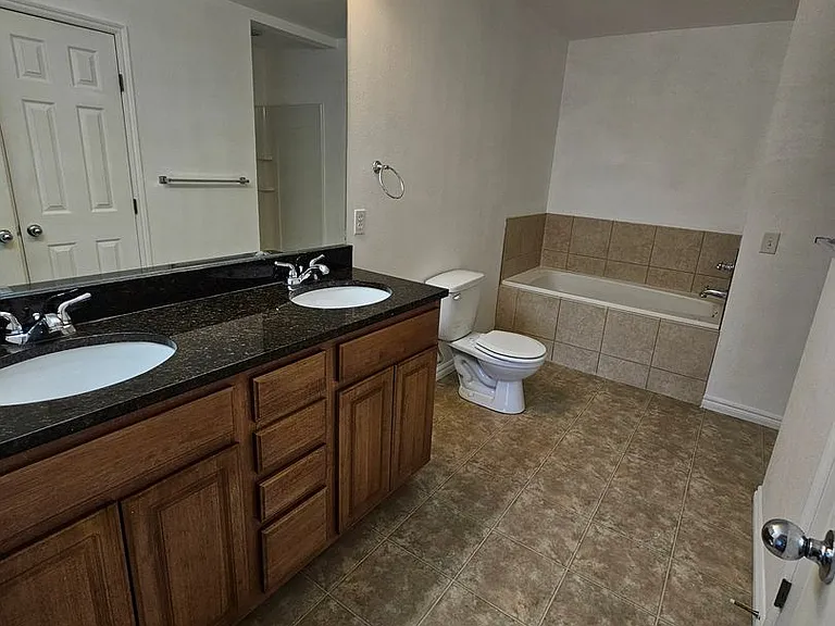 28 Fuller Cir — Photo 16