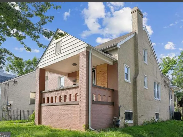 515 Lebaum St SE — Photo 2