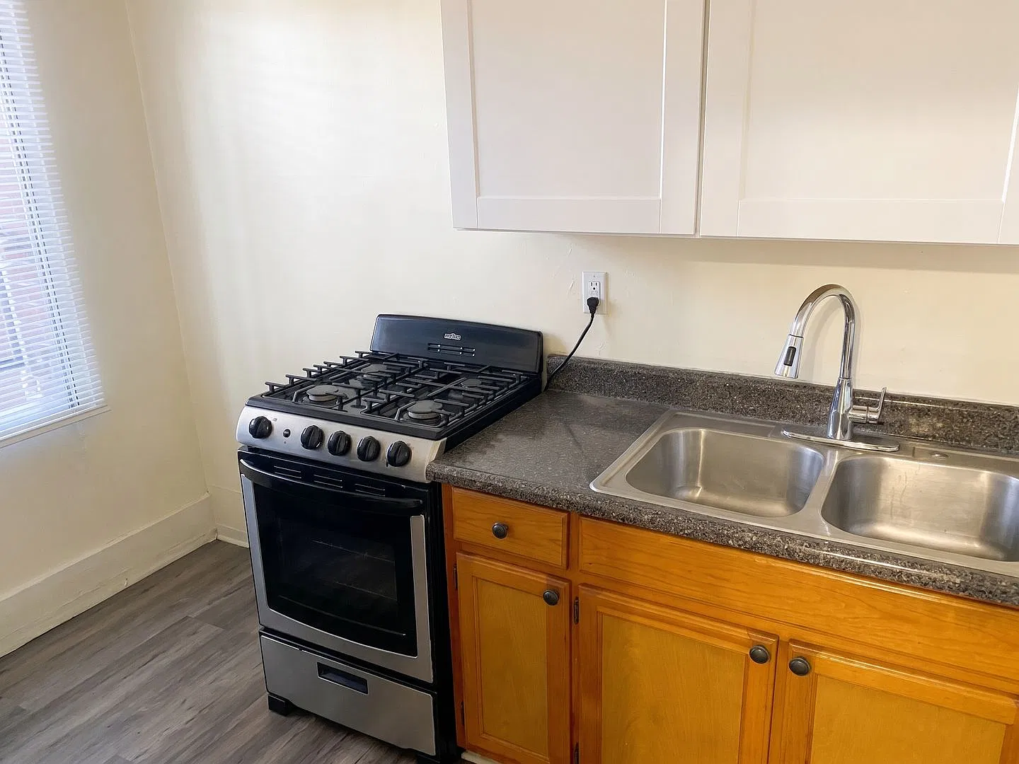 Studio, 1.0 bath, 260 sqft, $1,238 — Photo 1