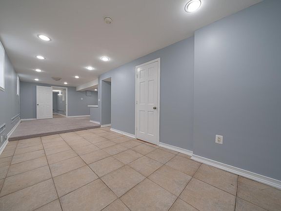 3rd image of 191 Fordham St #B