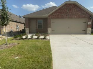 864 Moonglade Rd, Lavon, TX 75166