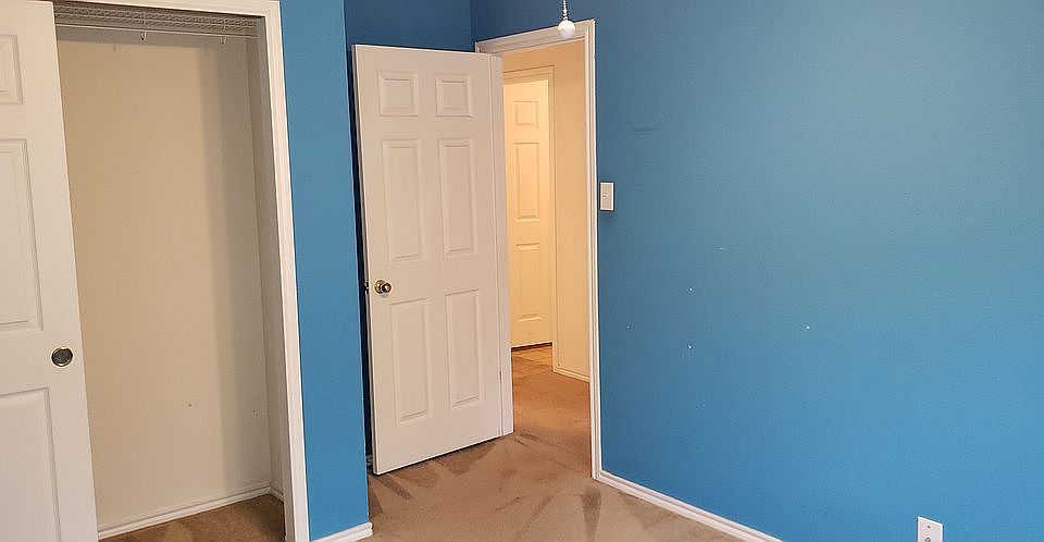 1st image of 138 Birchwood Bay