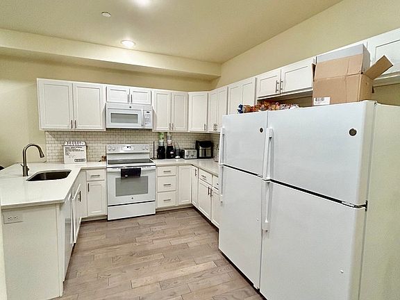 Large Kitchen with Granite Countertops