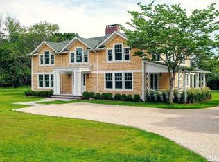 58 S Country Rd, Bellport, NY 11713