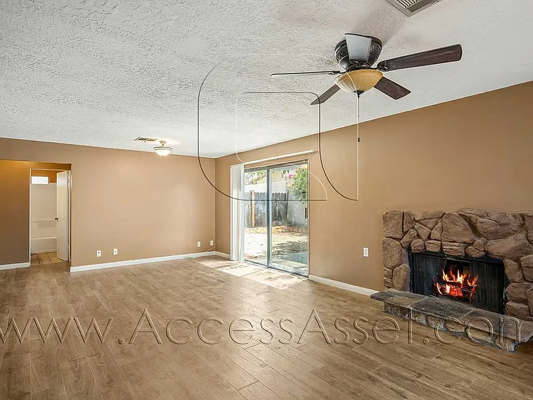 52585 Avenida Velasco — Photo 9