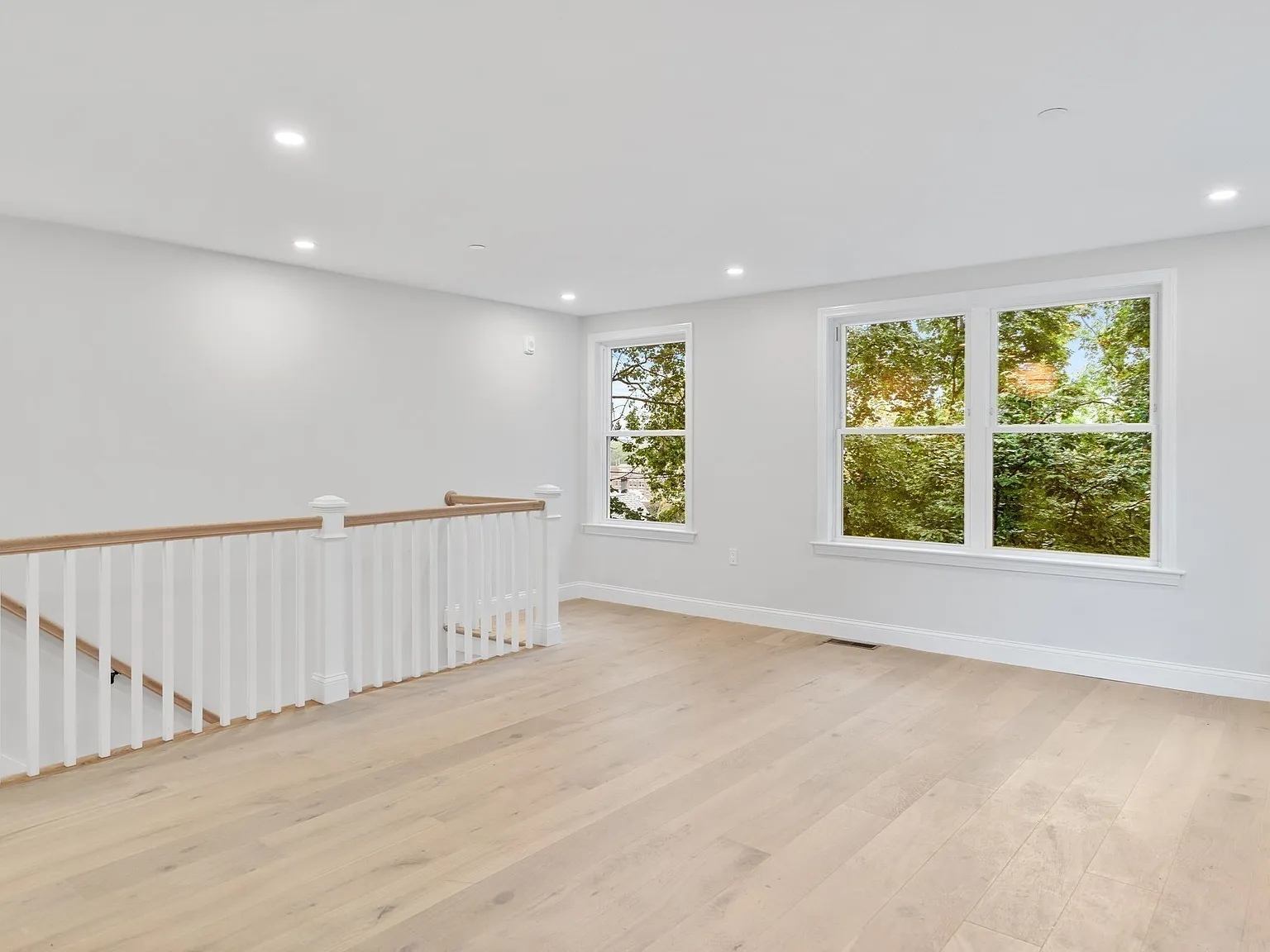 57 Nottinghill Rd — Photo 4