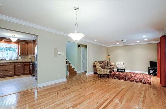 5th image of 112 Conway Cove Dr