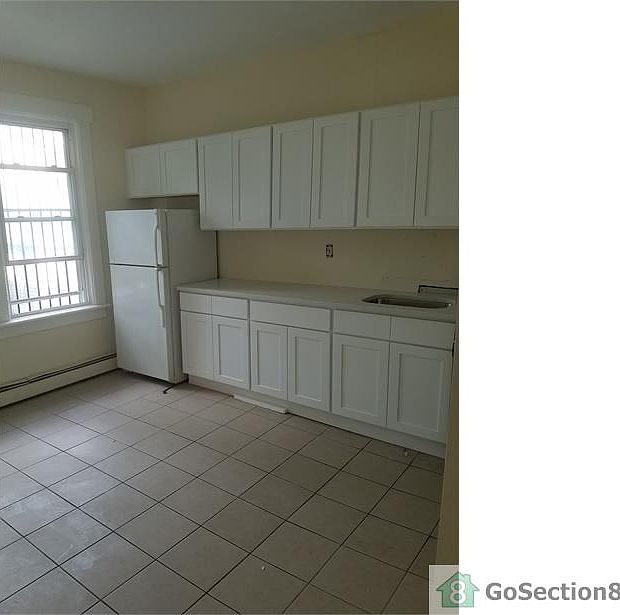 1st image of 97 Montgomery Ave #1