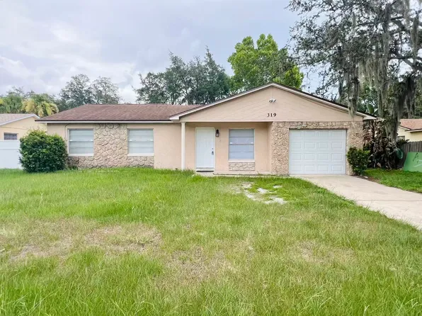 319 Autumn Dr, Apopka, FL 32712