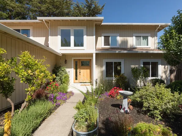 1362 Larkin Drive, Sonoma, CA 95476