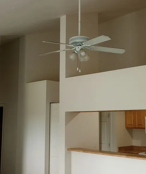 Vessey Park Apartments — Photo 58