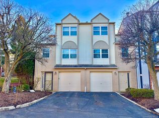 18 Kensington Court, Nanuet, NY 10954