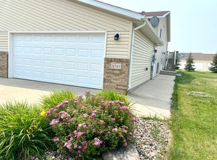 4749 Townsite Pl S, Fargo, ND 58104