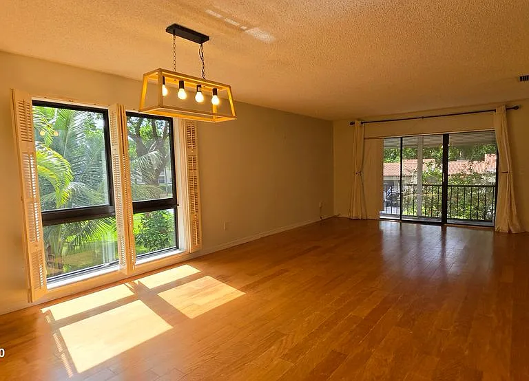 21810 Cypress Cir #B — Photo 9