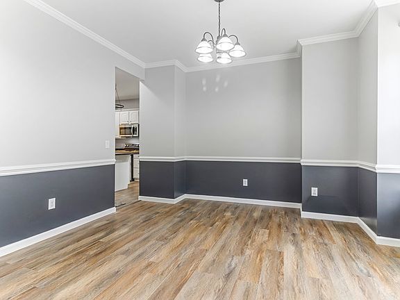 5th image of 428 Winding Oak Dr