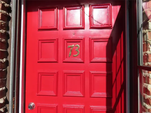 73 Greenmeadow Ct. #73, Deer Park, NY 11729