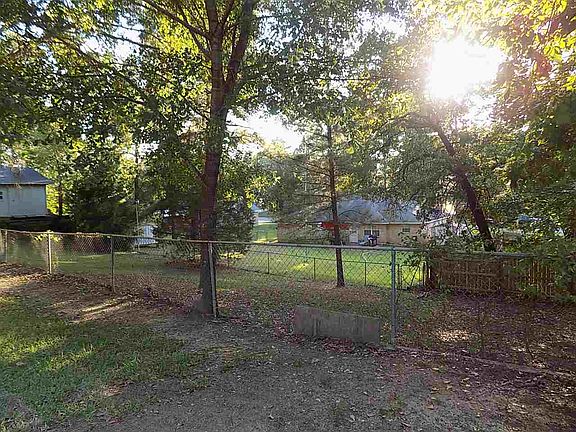5th image of 3731 Linda Kaye Dr
