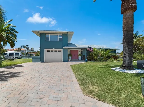162 174th Terrace Dr E, Redington Shores, FL 33708
