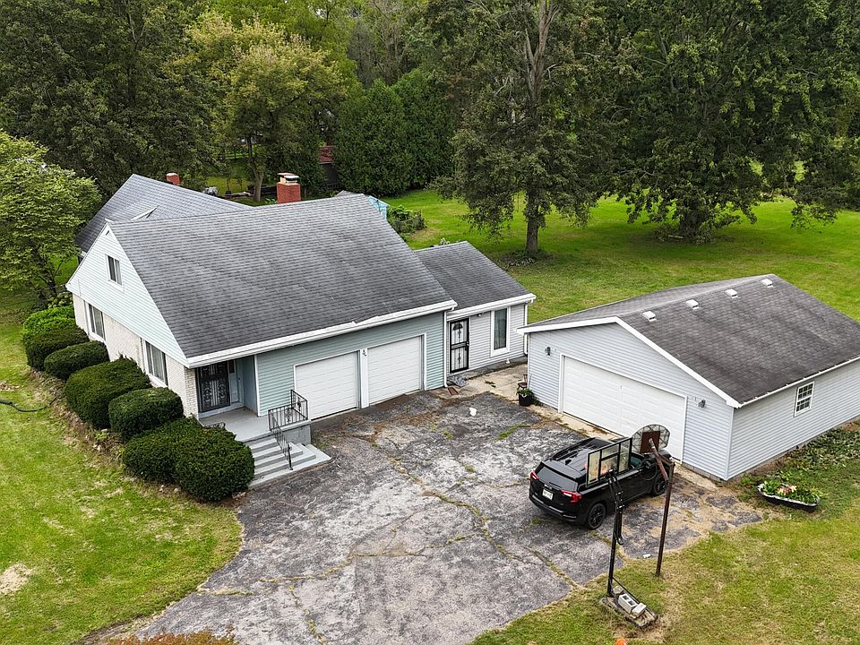 1st image of 8428 W Bancroft St
