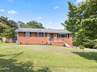 121 Peterson Rd, Knoxville, TN 37934