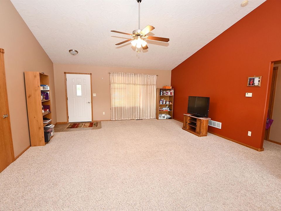 1011 9th Ave, Kearney, NE 68845 Zillow