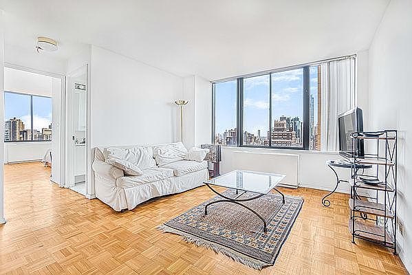 1st image of 445 5th Ave #32F