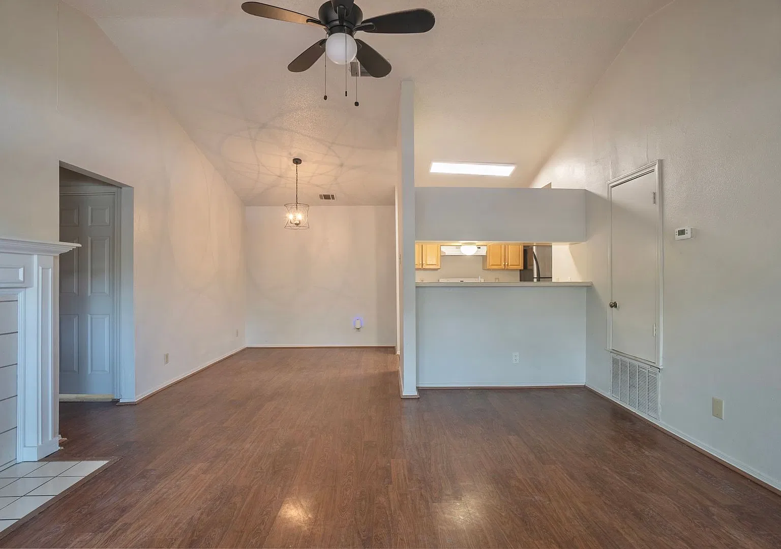 305 Regatta Ct — Photo 4