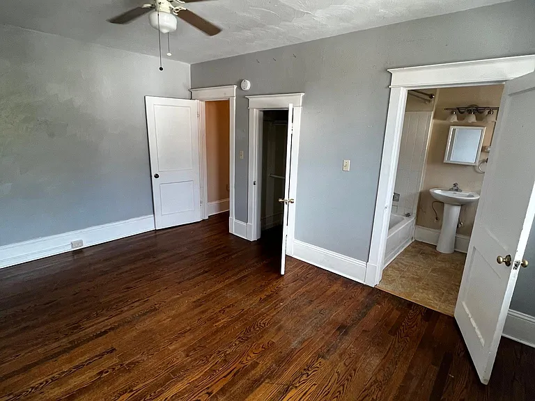 378 Elm Ave SW #12 — Photo 11